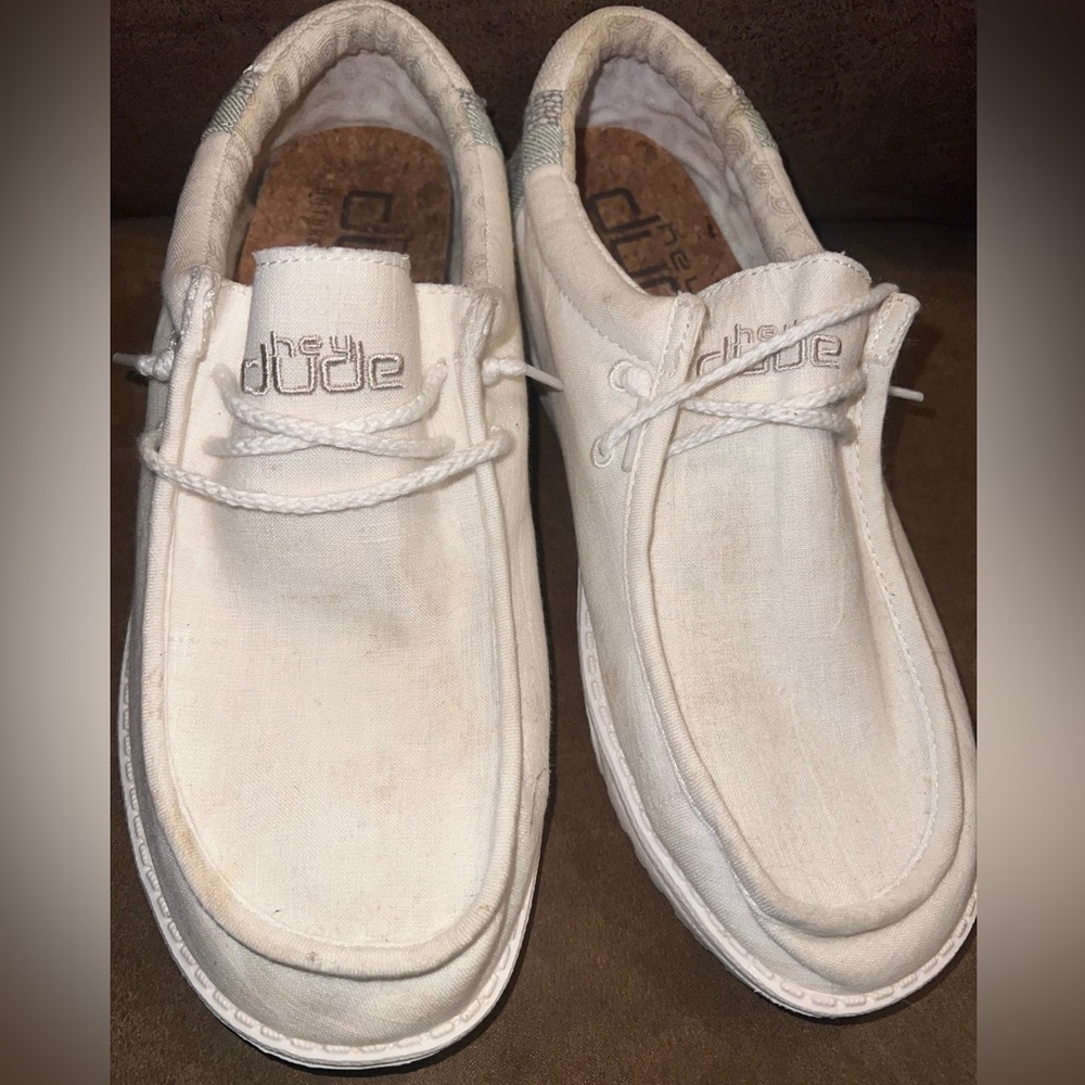 Hey Dude Men’s wally linen size 9